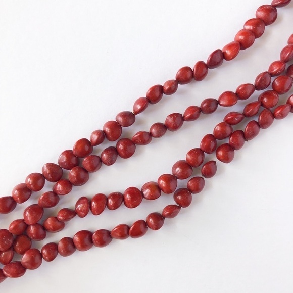 𝅺Four Strand, Red Seed Beaded Necklace - Picture 4 of 7